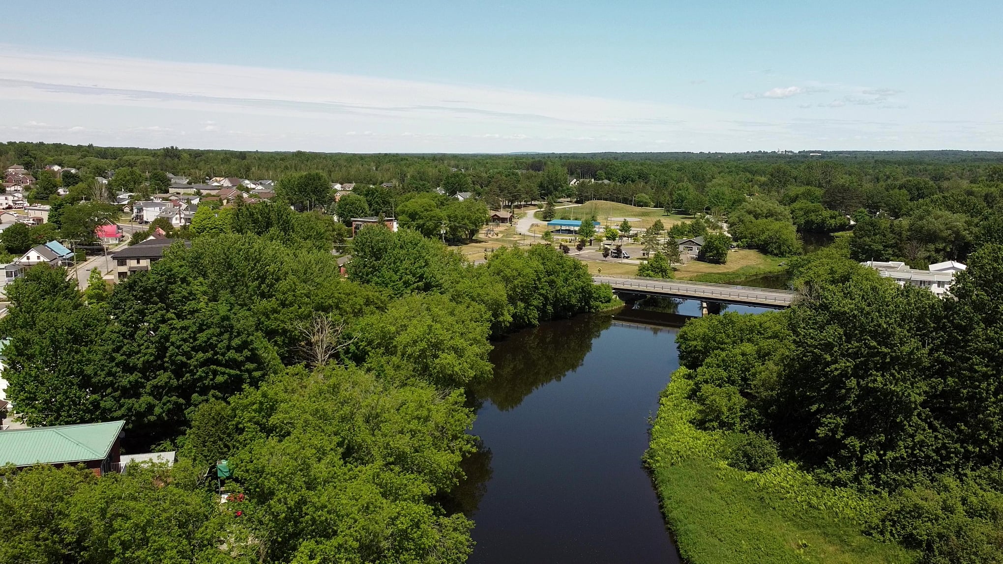 Logo et armoiries Ville d'Acton Vale